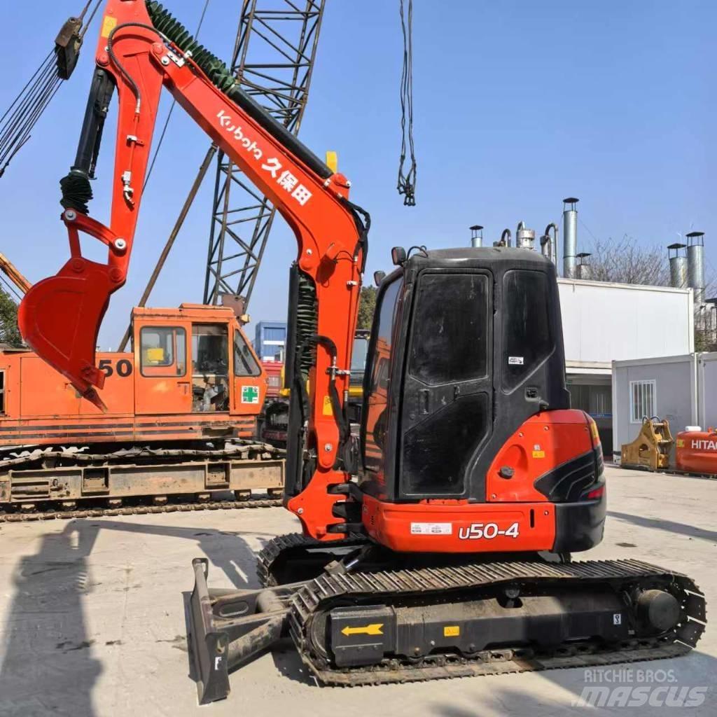Kubota U 50 小型挖土機/掘鑿機<7t(小型挖掘機)