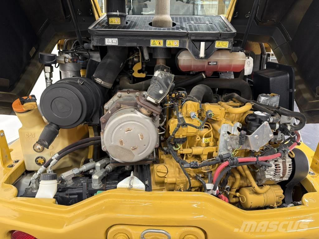 CAT 908M 輪胎式裝載機