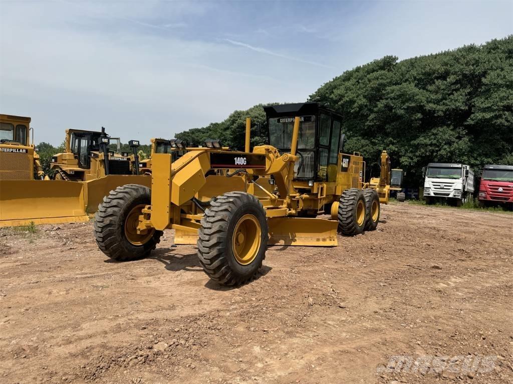 CAT 140 G 平土機