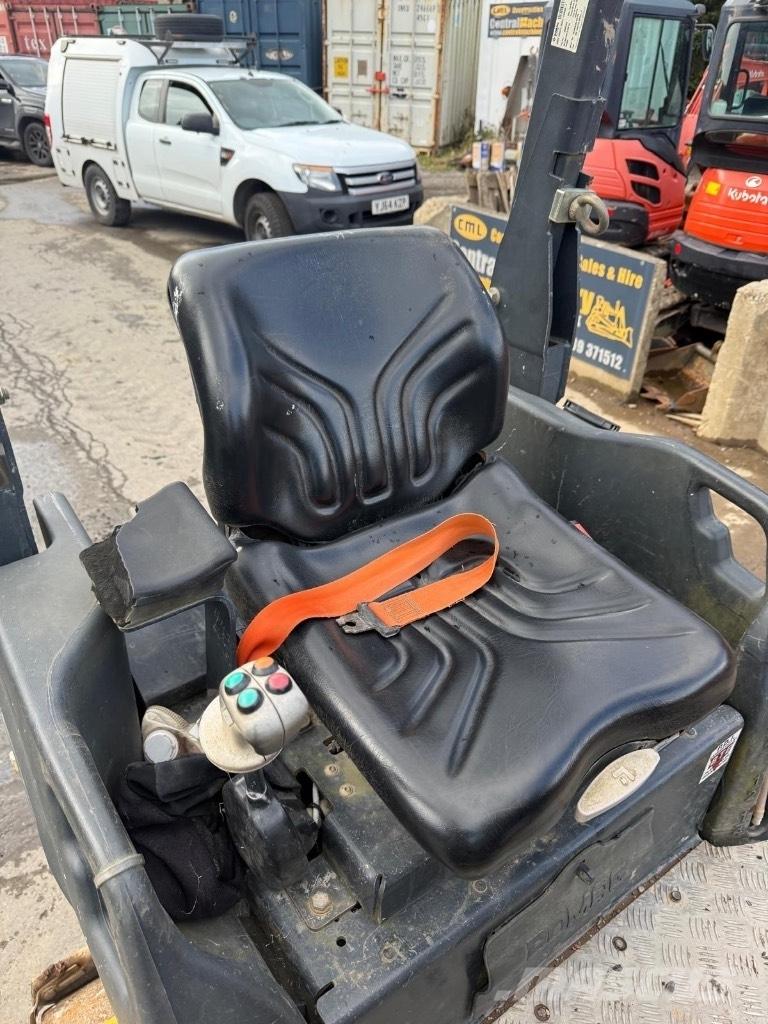 Bomag BW 120 AD-5 雙輪滾壓機
