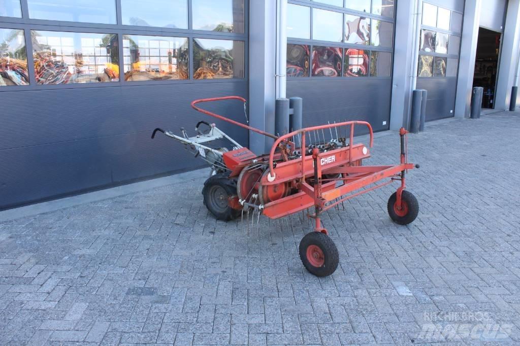Bucher Record 38 雙輪曳引機與耕耘機