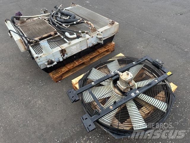 Doosan DL 450-5 散熱器/水箱