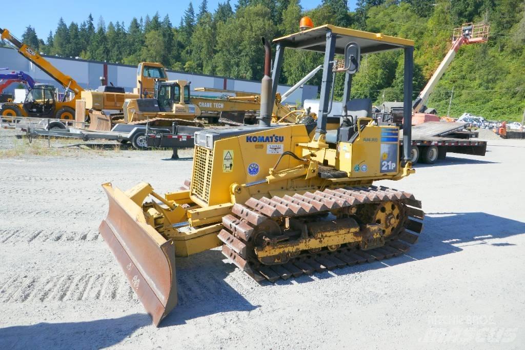Komatsu D 21 P-8 履帶推土機