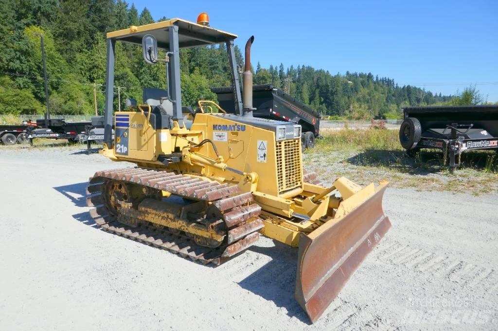 Komatsu D 21 P-8 履帶推土機