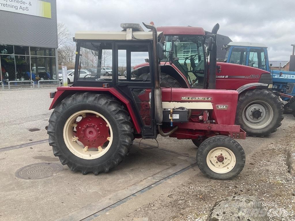 IH 624 曳引機