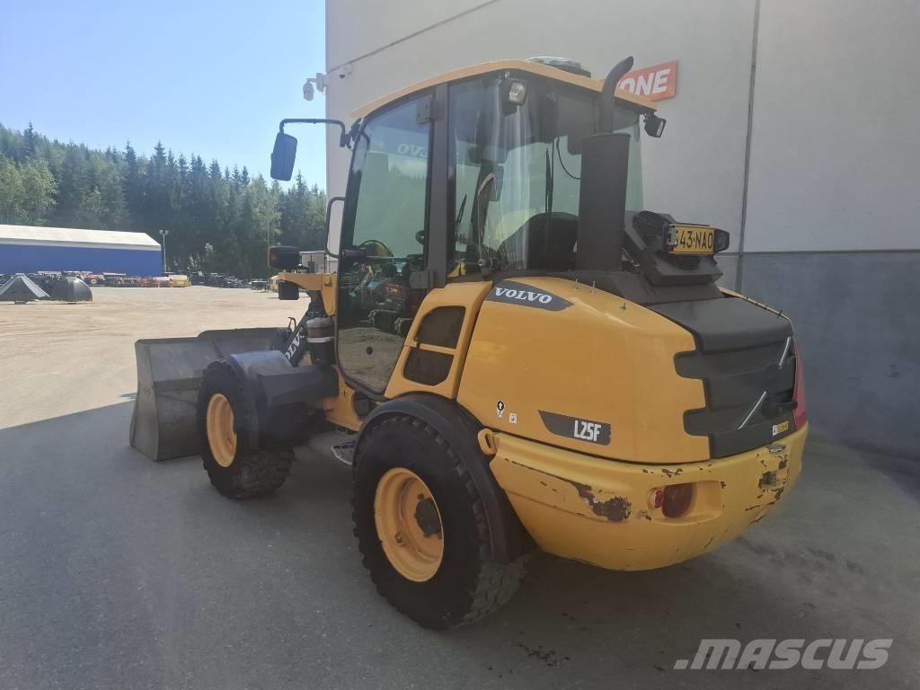 Volvo L 25 F-P 輪胎式裝載機