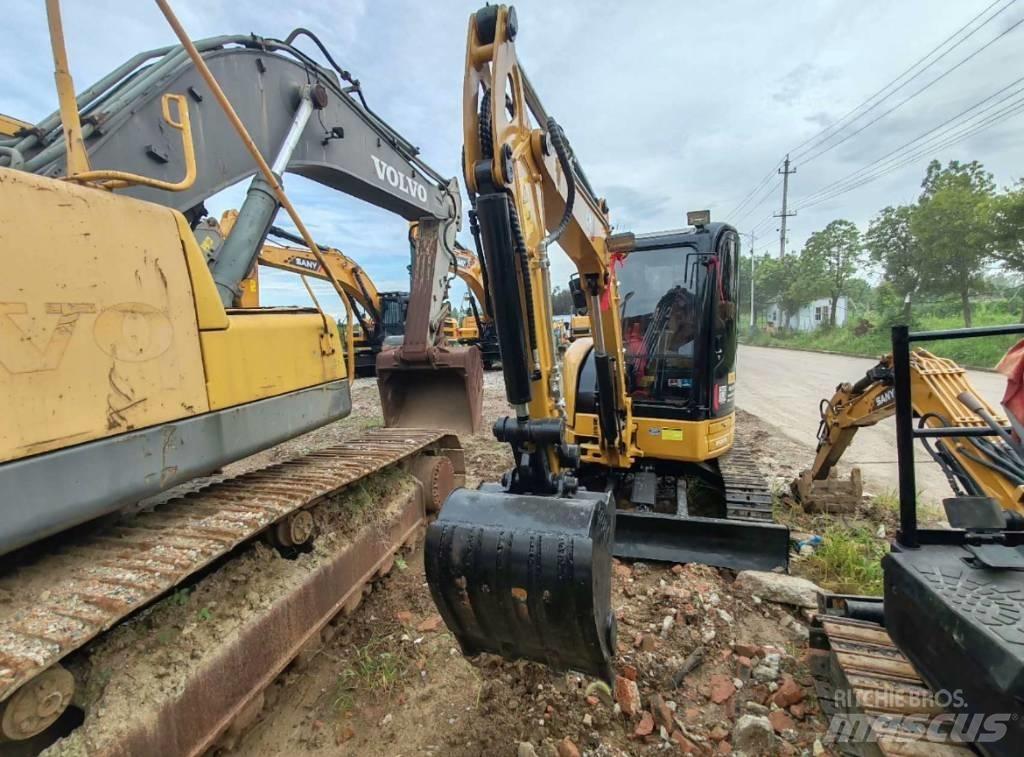 CAT 303.5 E 小型挖土機/掘鑿機<7t(小型挖掘機)