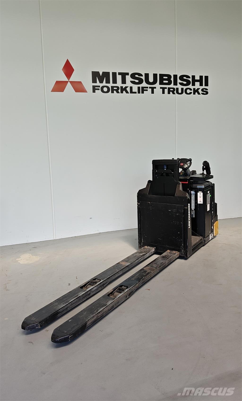 UniCarriers OLH250 低架裝載機