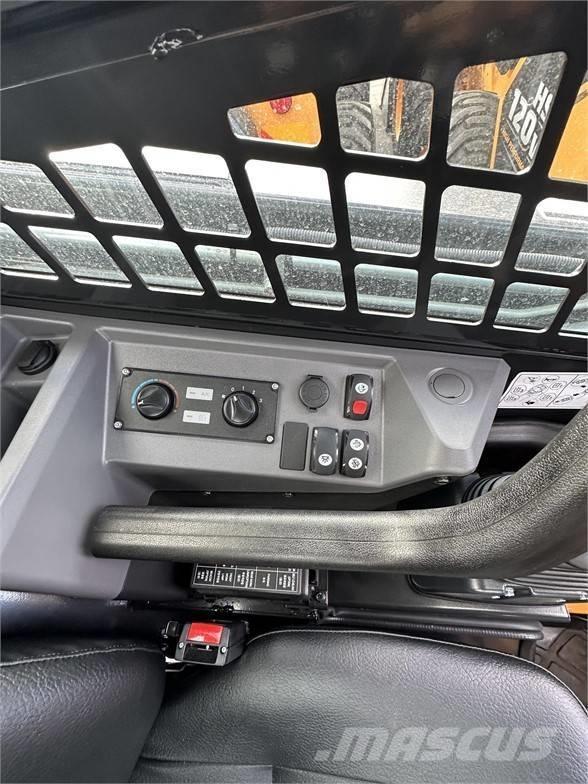 Hyundai HS 120 V 滑移轉向裝載機