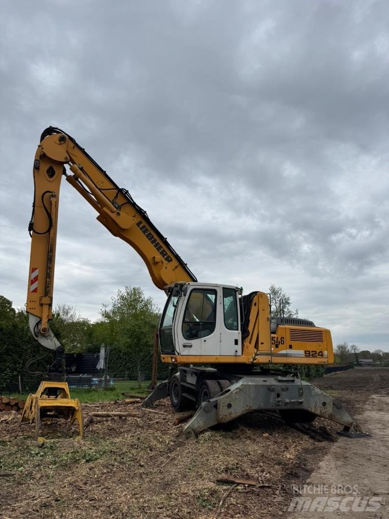 Liebherr 924 其他裝載挖掘裝置和配件