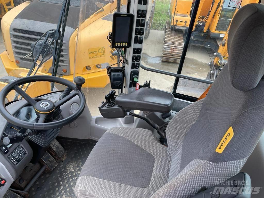 Volvo L 120 H 輪胎式裝載機