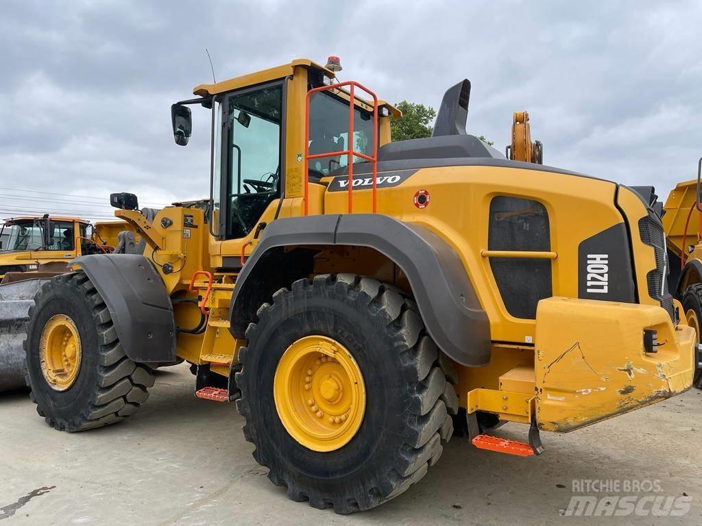 Volvo L 120 H 輪胎式裝載機