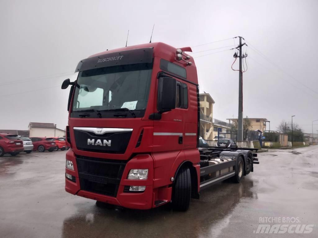 MAN TGX 26.440 貨櫃框架卡車