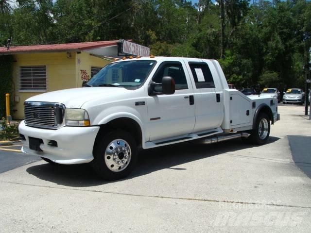 Ford F550 平板式/側卸式卡車