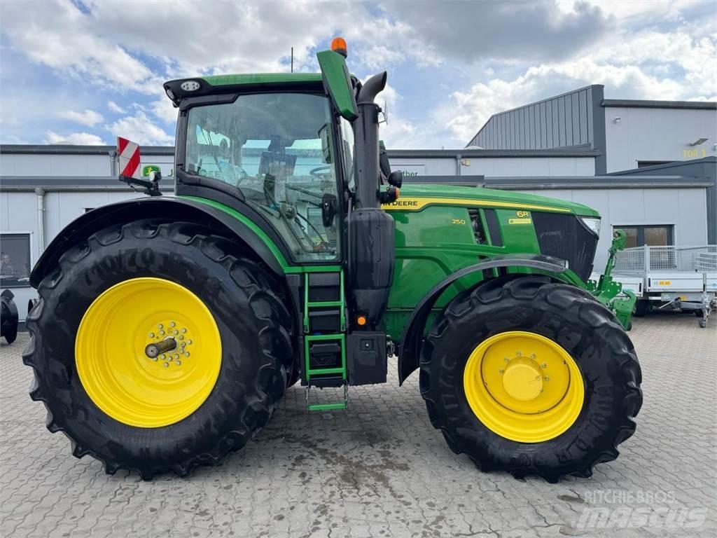 John Deere 6R 250 曳引機
