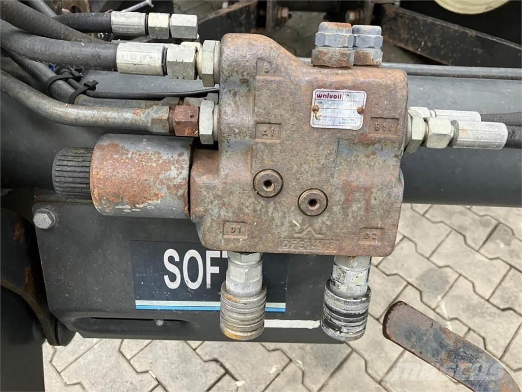 Hürlimann XT 909 曳引機