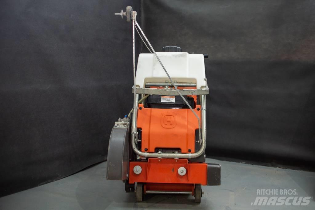 Husqvarna FS413 瀝青碎石設備