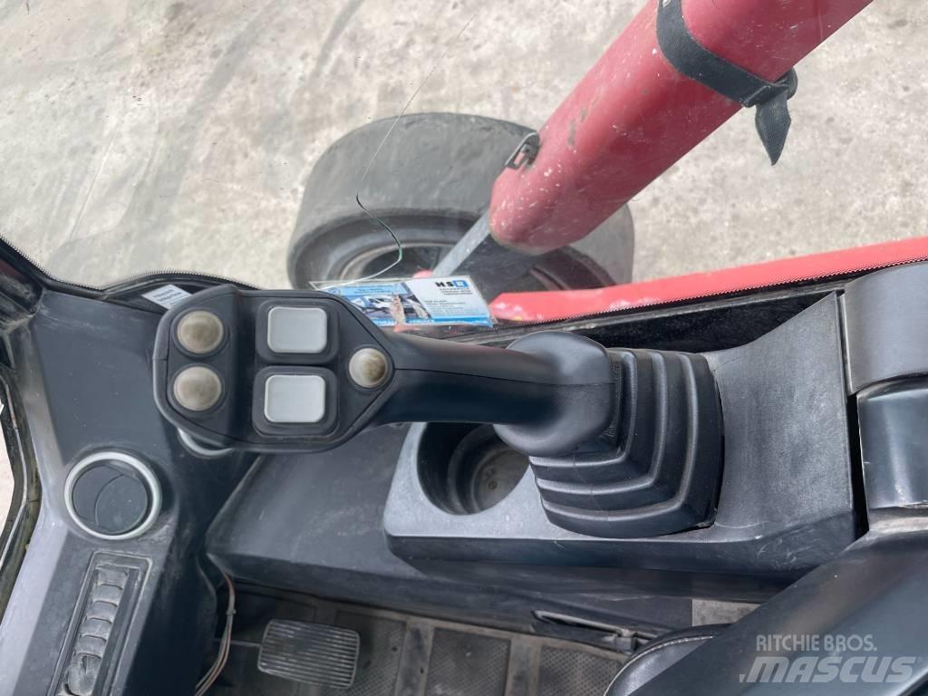 JCB R260 滑移轉向裝載機