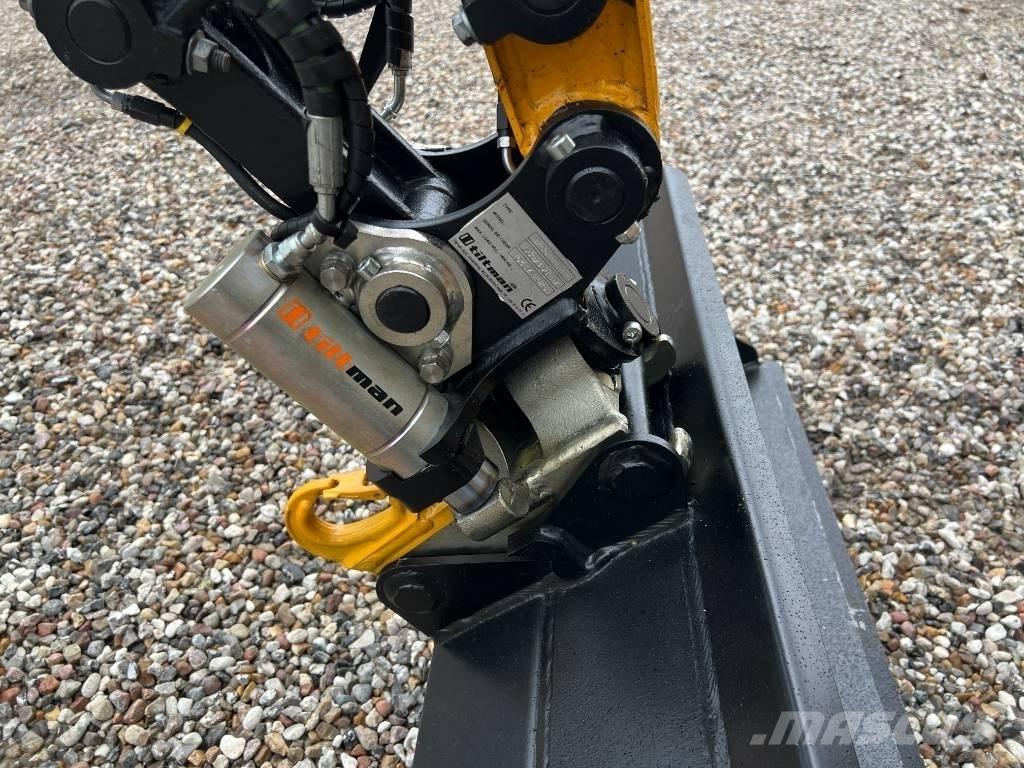 JCB 19 C-1 小型挖土機/掘鑿機<7t(小型挖掘機)