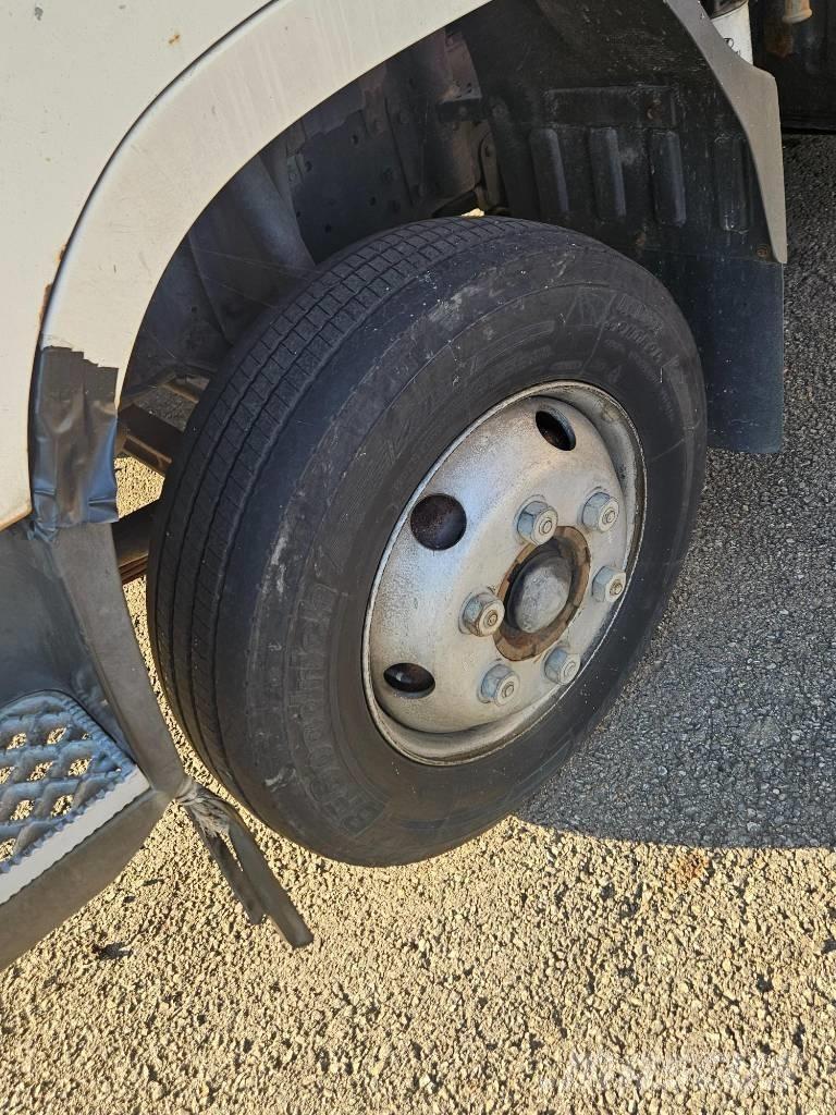 Jinwoo JW280 卡車裝載高空作業車