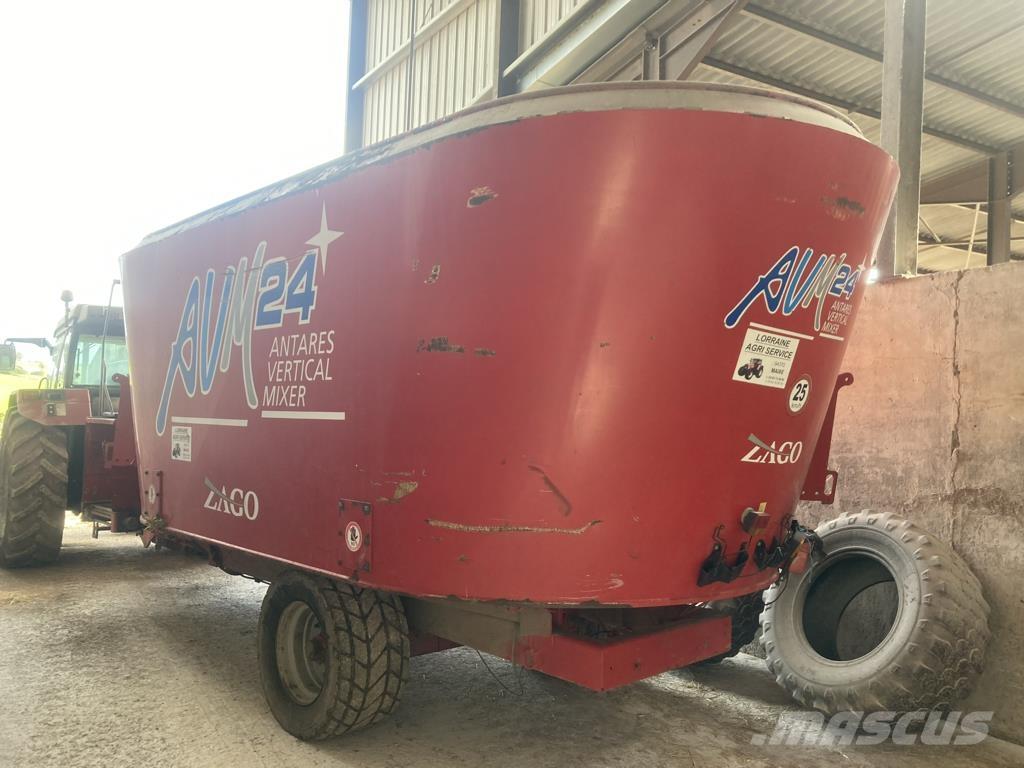 Trioliet AVM 24 進料機