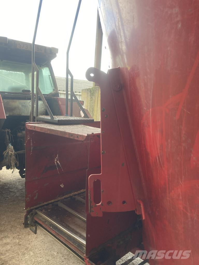 Trioliet AVM 24 進料機