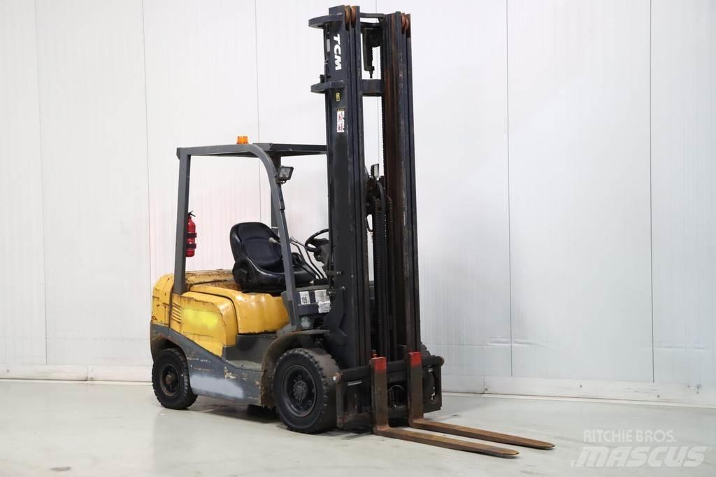 TCM FD25T3 柴油卡車