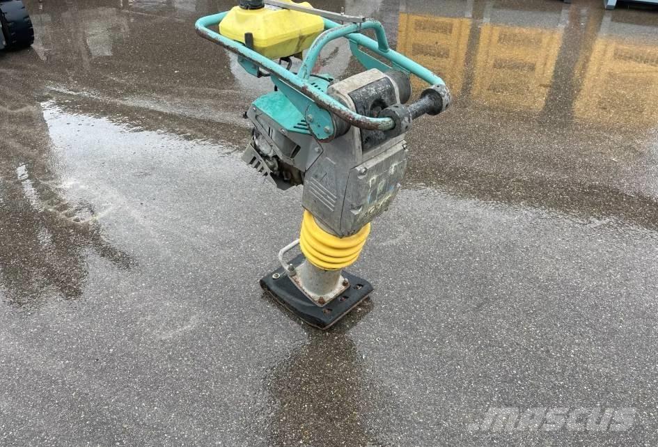 Ammann AVP 68 振動打樁機