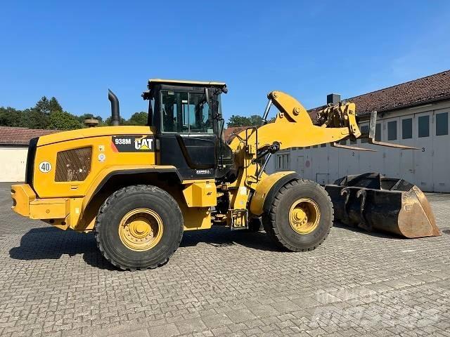 CAT 938 M 輪胎式裝載機