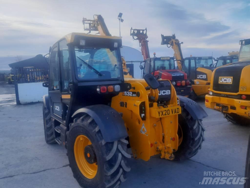 JCB 532-60 伸縮臂操作車