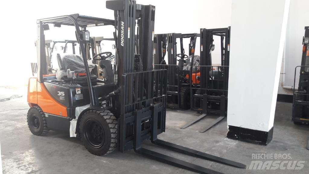 Doosan D35 C-5 柴油卡車