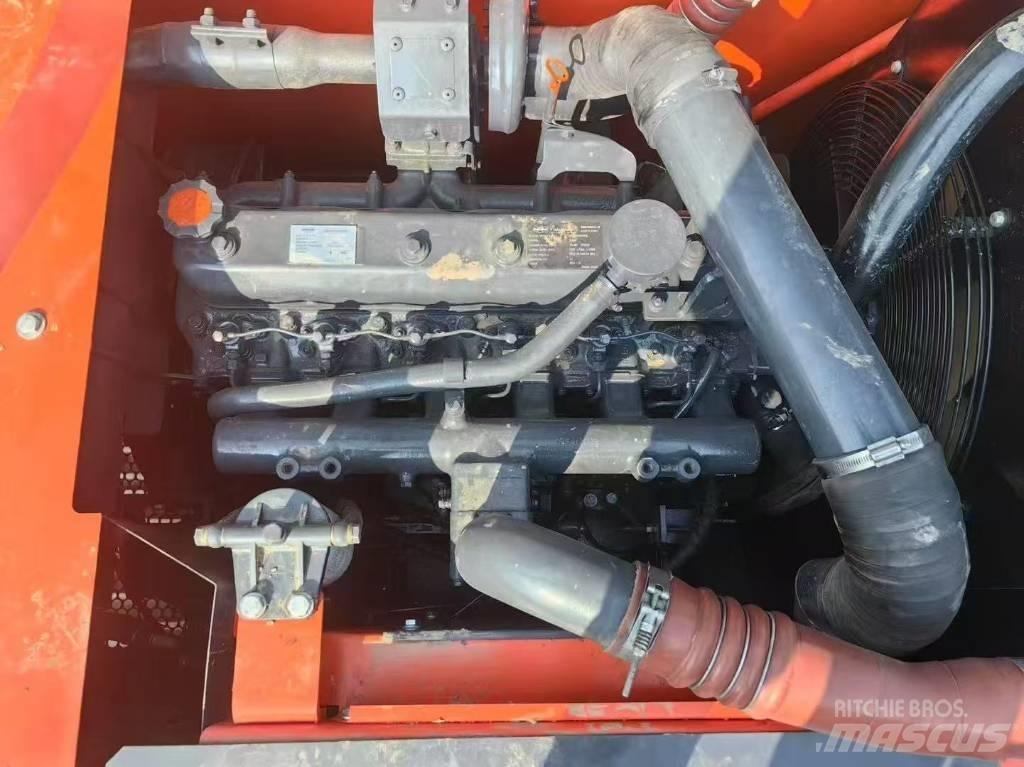 Doosan DX 225 LC 履帶式 挖土機/掘鑿機/挖掘機