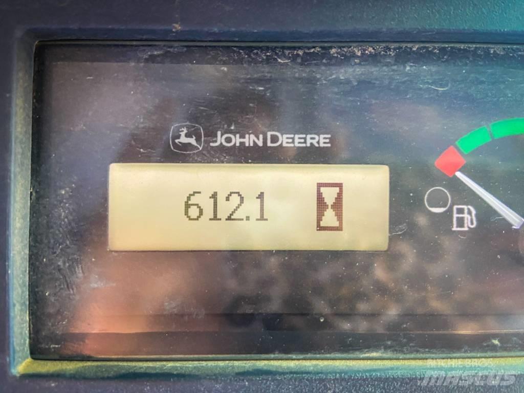 John Deere 323 E 滑移轉向裝載機