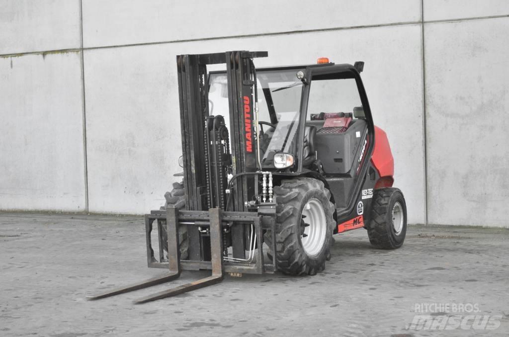 Manitou MC 30-4 柴油卡車