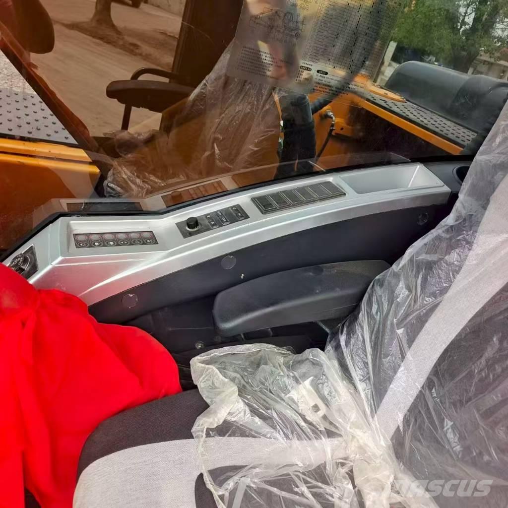 Hyundai 220LC-9S 履帶式 挖土機/掘鑿機/挖掘機