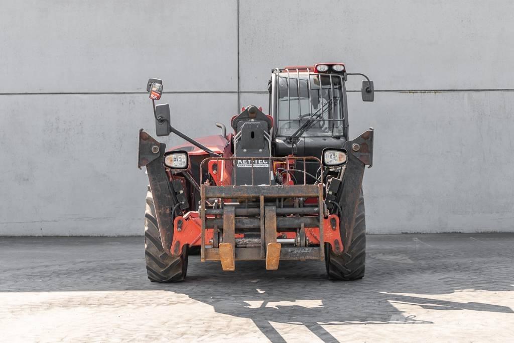 Manitou MT 1440 伸縮臂操作車