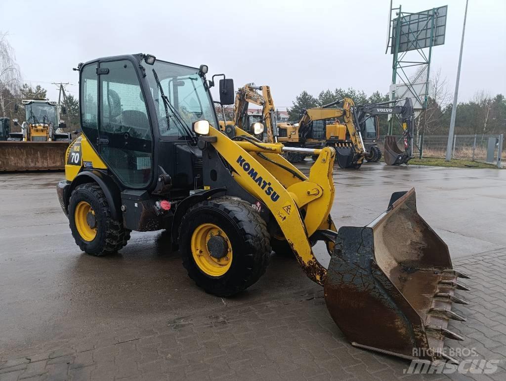 Komatsu WA70-7 輪胎式裝載機