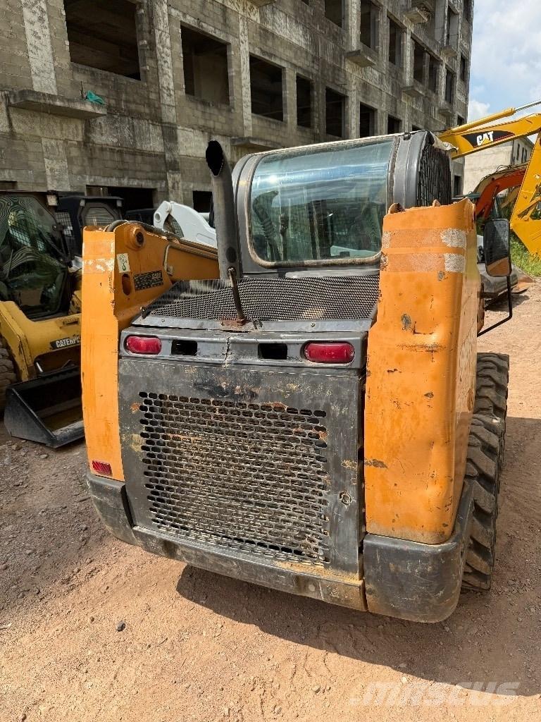 CASE SR 175 滑移轉向裝載機