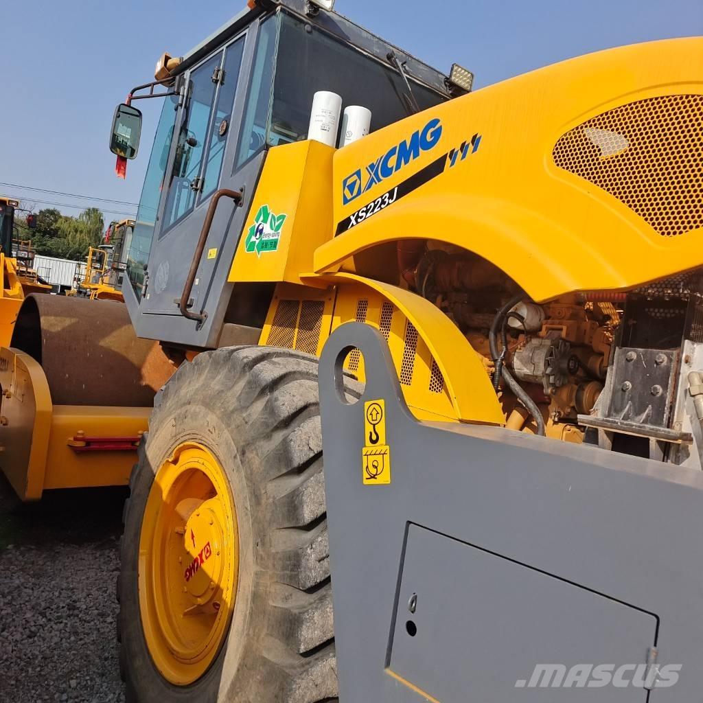 XCMG XS223J 單輪滾壓機