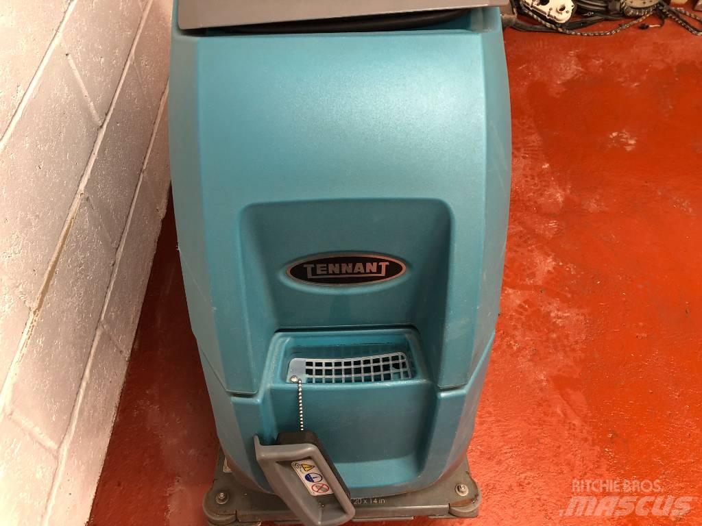 Tennant T300 洗地吸乾機