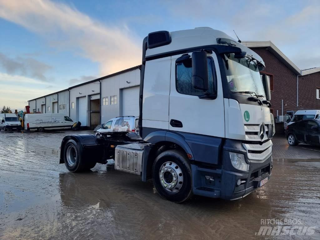 Mercedes-Benz Actros 曳引機組件