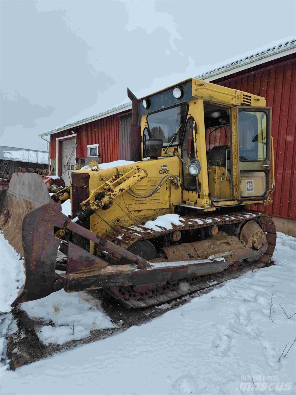 CAT D4E 履帶推土機