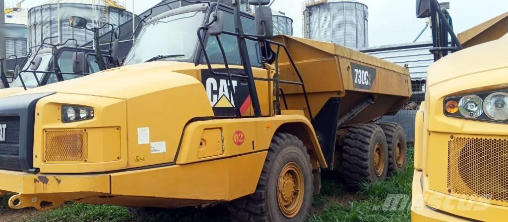 CAT 730 C 2 鉸接式起吊車