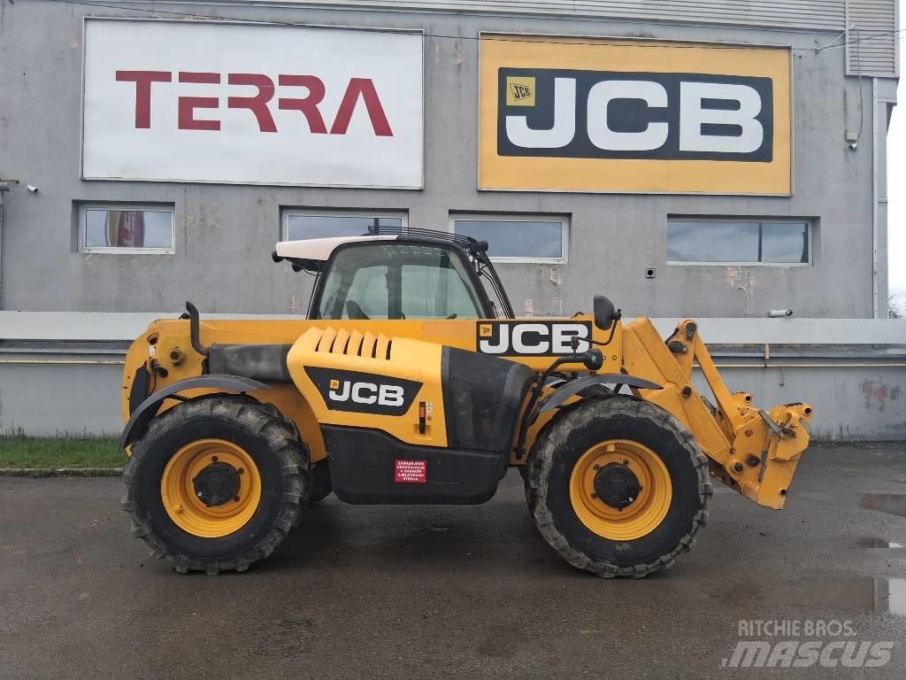 JCB 541-70 Agri Plus 農業用伸縮臂裝載機