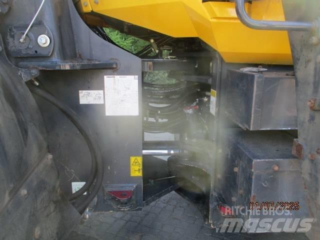 Komatsu WA 380 輪胎式裝載機