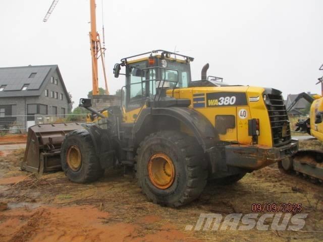 Komatsu WA 380 輪胎式裝載機