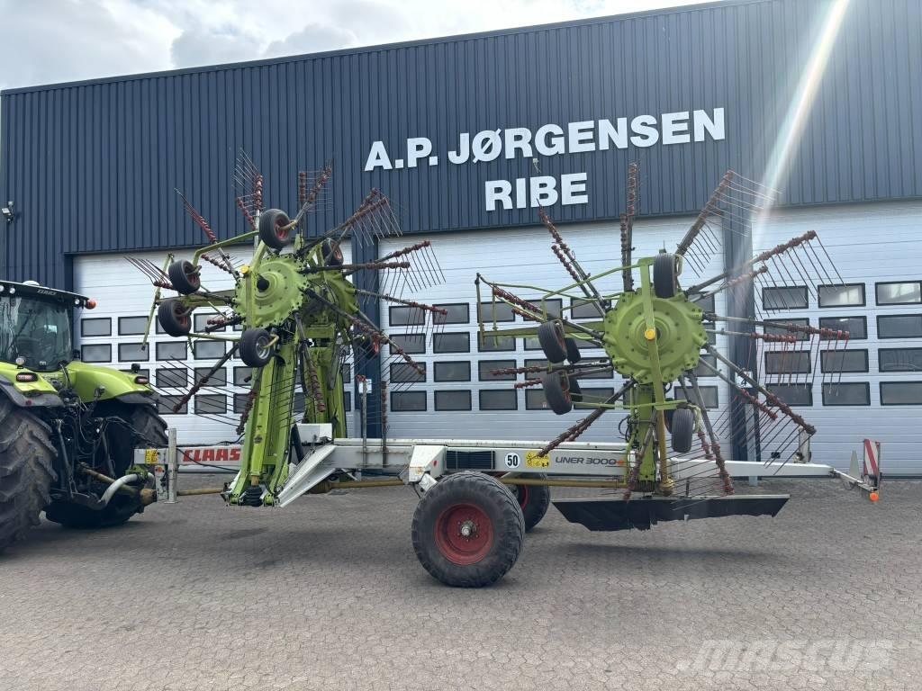 CLAAS Liner 3000 耙與翻草機