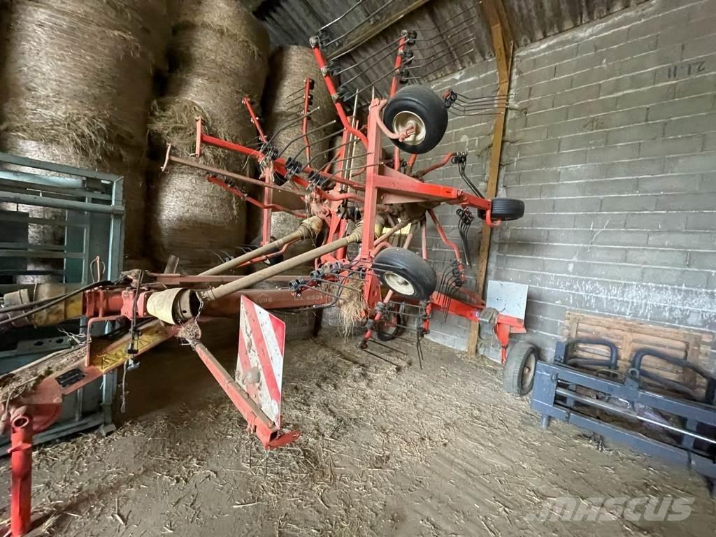 Kuhn GA 6501 堆草機
