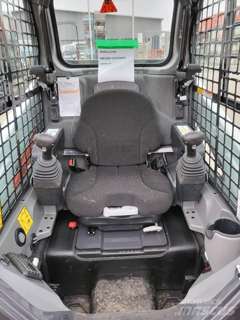 Bobcat T 450 滑移轉向裝載機
