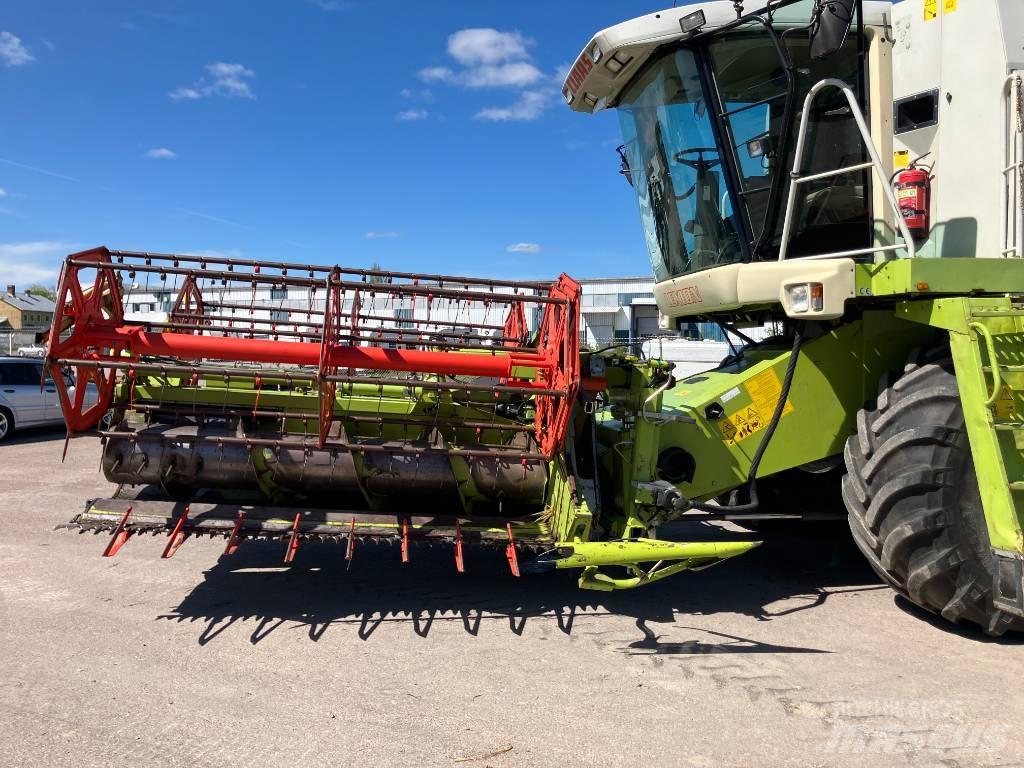 CLAAS Lexion 420 聯合收穫機